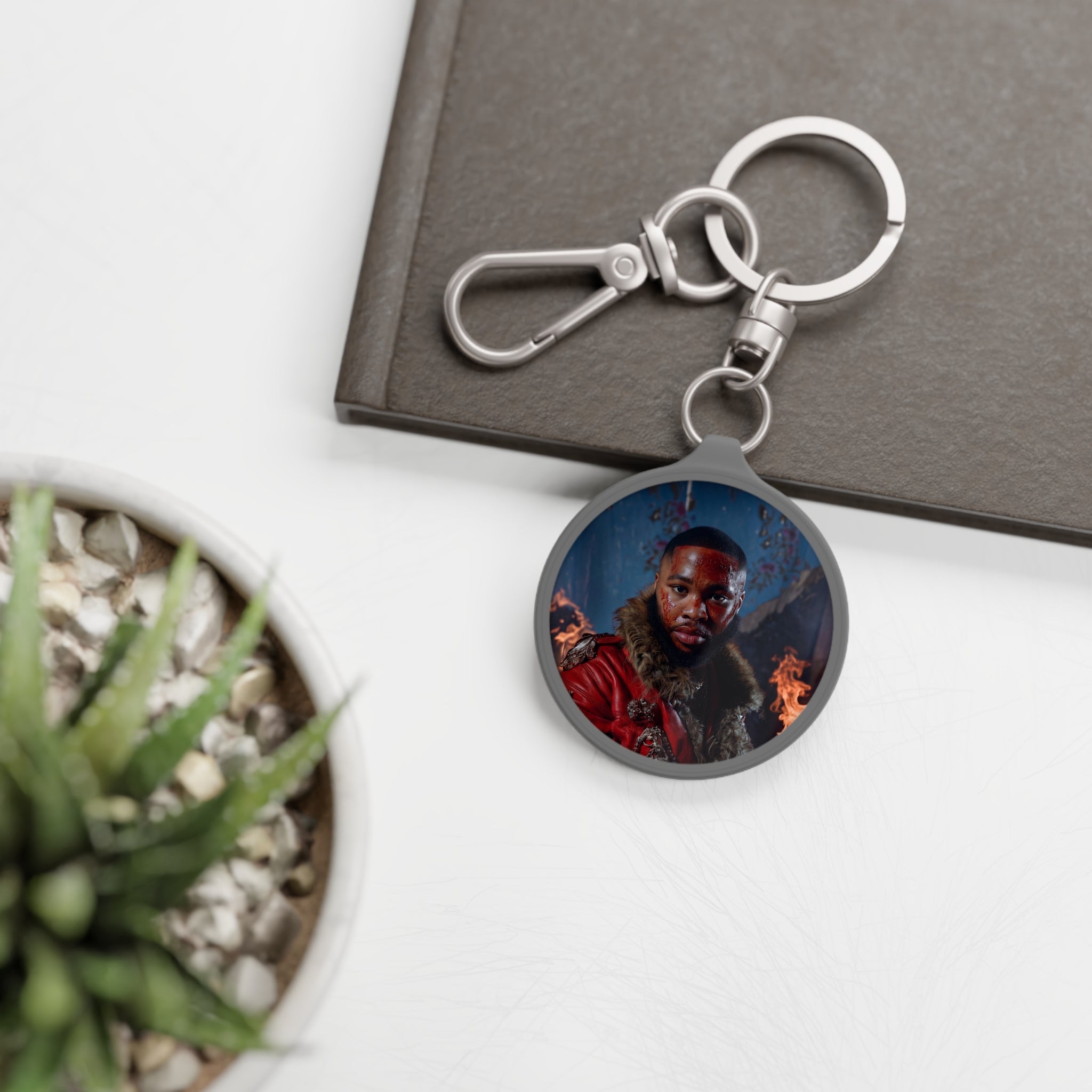 "JULIUS" Round Photo Keychain